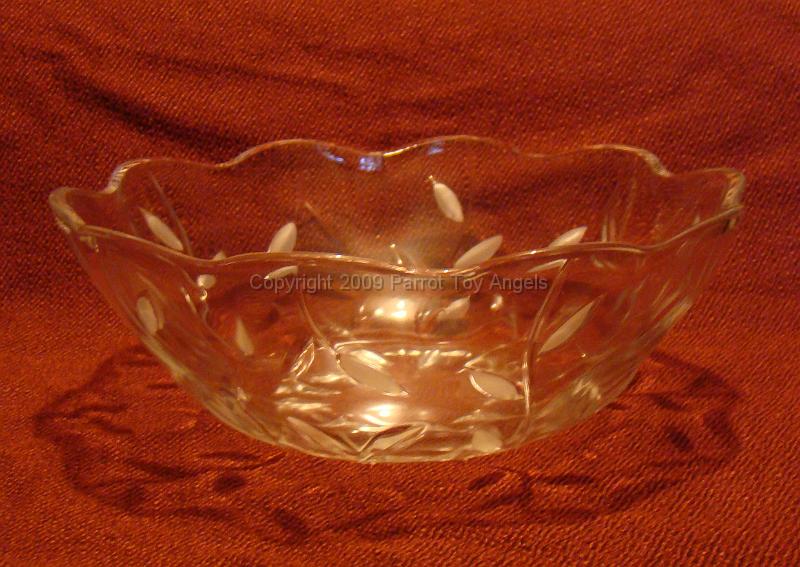 autumnvinebowl.jpg - Autumn Vine Lead Crystal Bowl