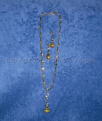 tn_13_topaznecklaceearrings.jpg - Necklace & Earrings Set - Topaz Colored Stones, Goldtone