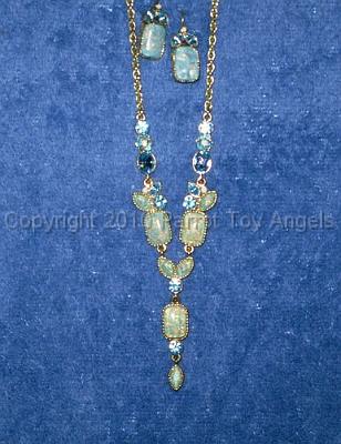 tn_16_paleaquaset.jpg - Necklace & Earrings Set - Pale Aqua Stones, Goldtone
