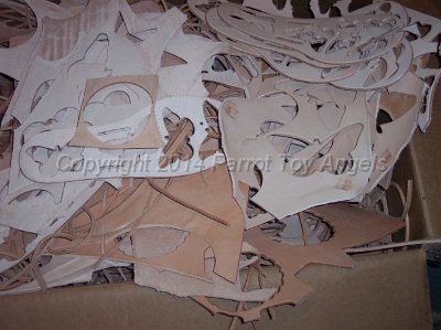 scraps_14.jpg - Veggie Tanned Leather Scraps - 2 10# boxes offered